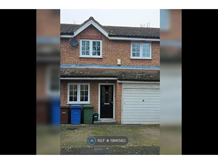 3 Bedroom Terraced House To Rent In Linnet Way, Purfleet, RM19
