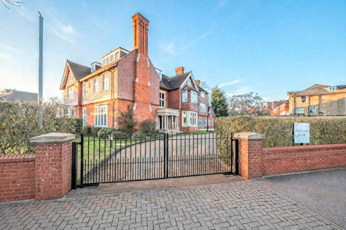 2 Bedroom Apartment For Sale In Rodway Road, Bromley, BR1