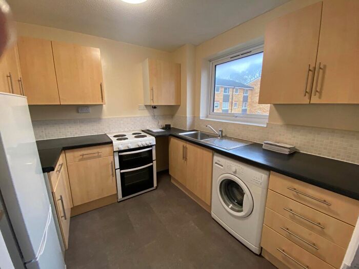 2 Bedroom Apartment To Rent In Valley Green, Hemel Hempstead, HP2