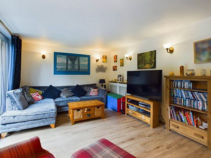 3 Bedroom Terraced House For Sale In Orchard Place, Aberdeen, AB24