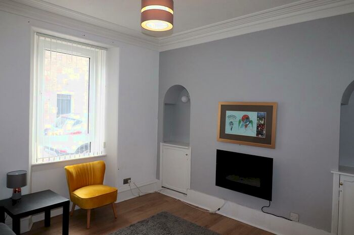 2 Bedroom Ground Flat To Rent In Urquhart Road, Aberdeen, AB24