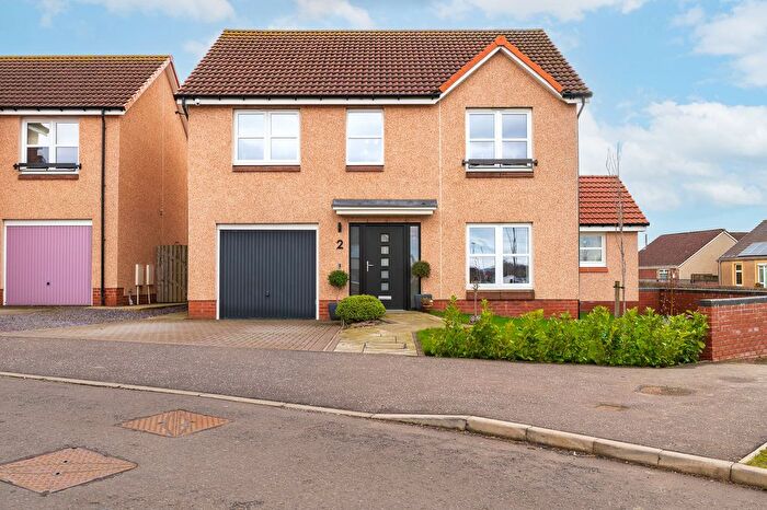 4 Bedroom Detached House For Sale In Cowdenhead Crescent, Armadale, EH48