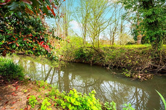 4 Bedroom Detached House For Sale In Linersh Wood Close, Bramley, Guildford, GU5