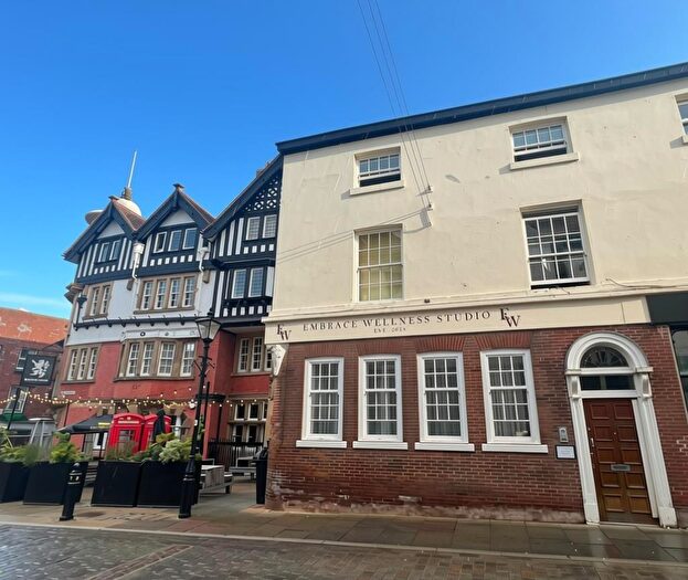 2 Bedroom Apartment To Rent In - Great Underbank, Stockport, SK1