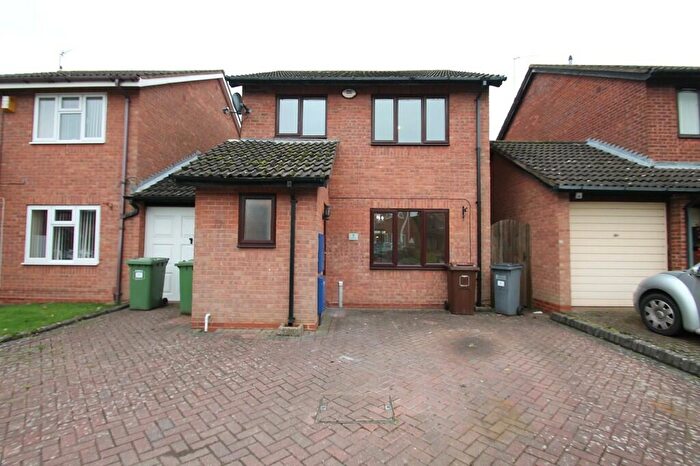 3 Bedroom Detached House To Rent In Kendal Grove, Solihull, Birmingham, B92