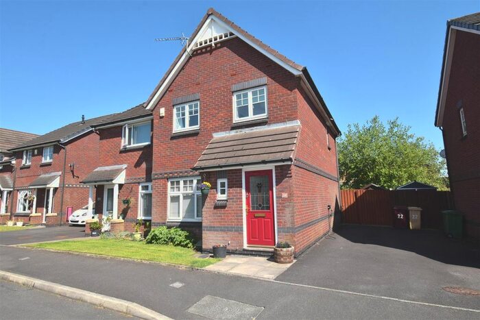 3 Bedroom Semi-Detached House To Rent In Ingleby Close, Westhoughton, Bolton, BL5