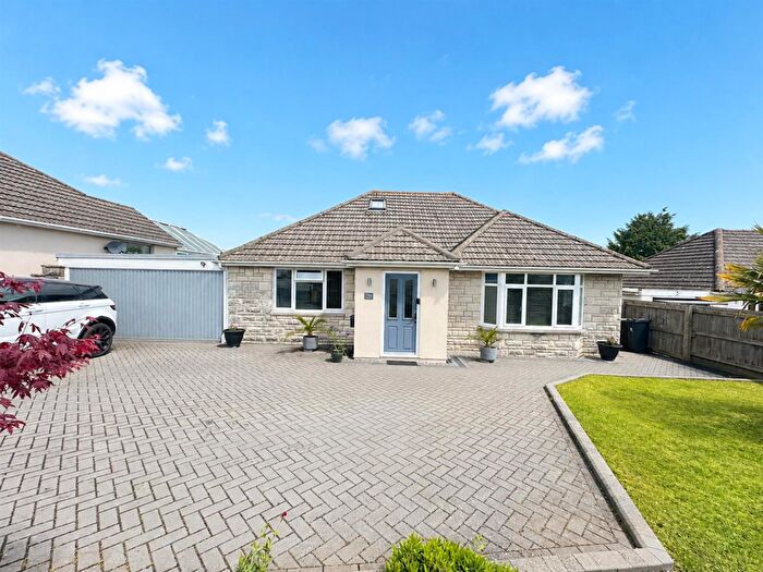 4 Bedroom Chalet For Sale In Conway Drive, Broadmayne, Dorchester, DT2