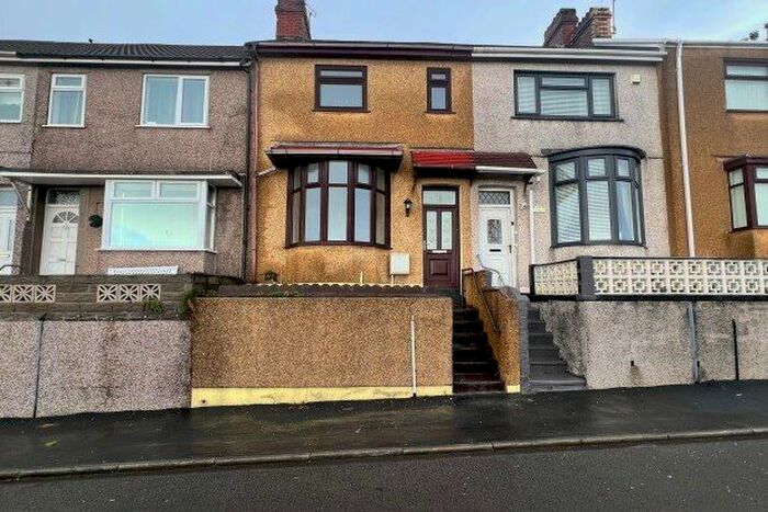 3 Bedroom Property To Rent In Bay Street, Swansea, SA1