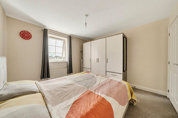 2 Bedroom Apartment To Rent In Fieldfare Way, Harlow, Essex, CM17