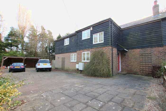4 Bedroom Semi-Detached House To Rent In Magham Down, Hailsham, BN27