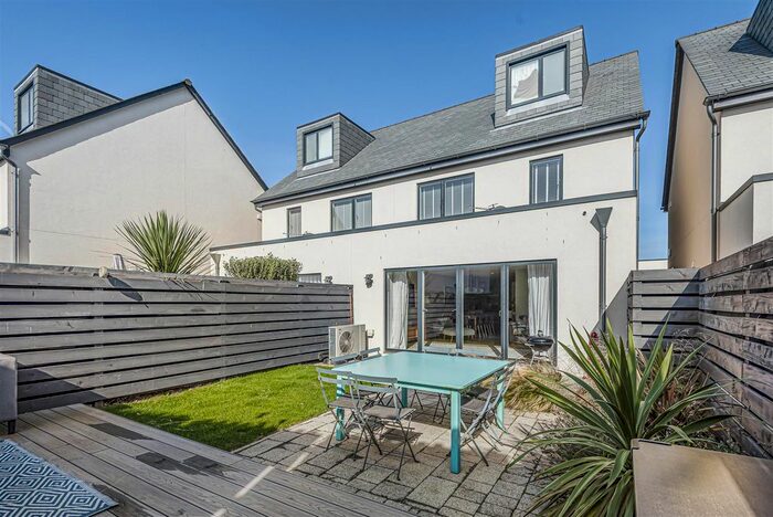 4 Bedroom Semi-Detached House For Sale In Rhubarb Hill, Holywell Bay, Newquay, TR8