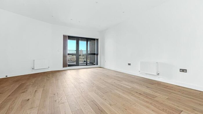2 Bedroom Flat To Rent In - Rye Lane, Peckham, SE15