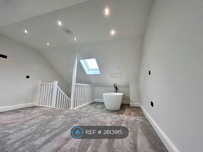 3 Bedroom Terraced House To Rent In Franchise Court, Derby, DE22