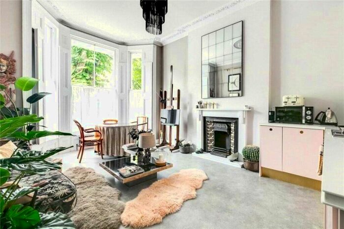 2 Bedroom Flat To Rent In Leamington Road Villas, London, W11