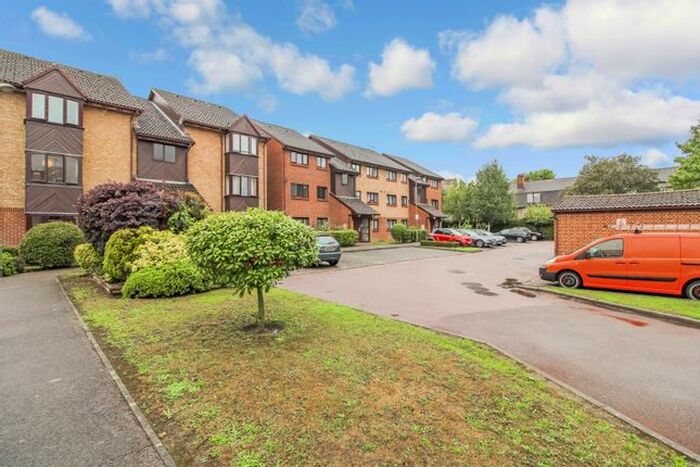 1 Bedroom Studio To Rent In Curie Gardens, Pasteur Close, Colindale, NW9