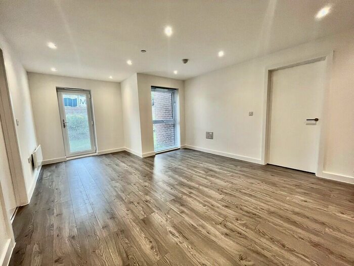 2 Bedroom Apartment To Rent In Alexandra Park, LS4