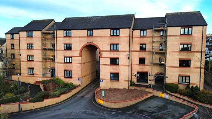 1 Bedroom Flat For Sale In Alexandra Court, Barnstaple, EX32