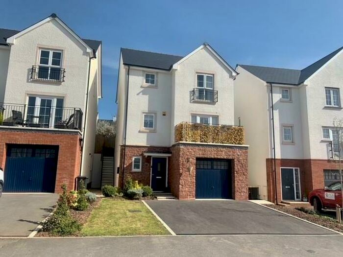 4 Bedroom Detached House To Rent In Dawlish, EX7