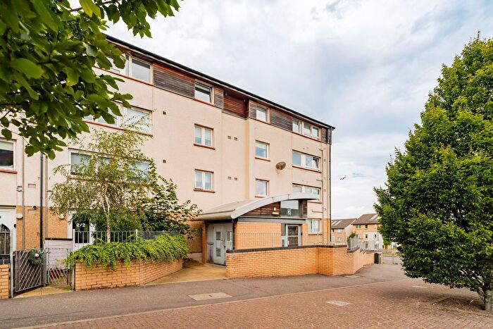 2 Bedroom Flat For Sale In / Hyvot Green, Edinburgh, EH17