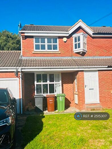 3 Bedroom Semi-Detached House To Rent In Bridge Court, Leeds, LS27