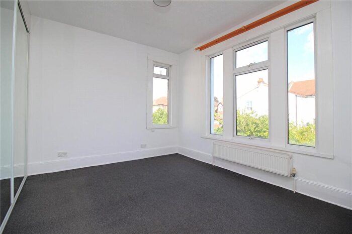 2 Bedroom Apartment To Rent In Canewdon Road, Westcliff-on-Sea, Essex, SS0