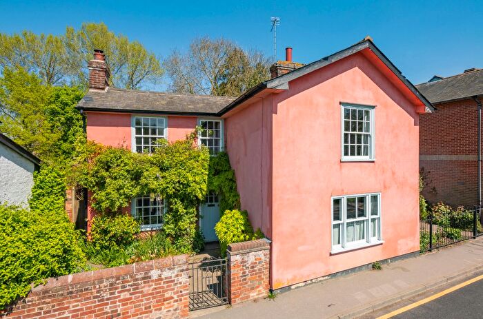 4 Bedroom Cottage To Rent In Bridge Street, Bures, Essex, CO8