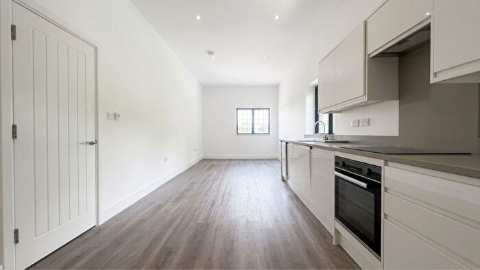 2 Bedroom Flat To Rent In Flat, West Hill, South Croydon, CR2