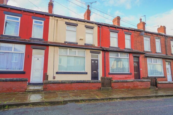 2 Bedroom Terraced House To Rent In Barkly Terrace, Beeston, Leeds LS11