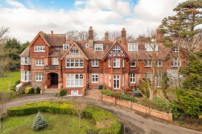 2 Bedroom Flat For Sale In Barrowfield Drive, Hove, BN3