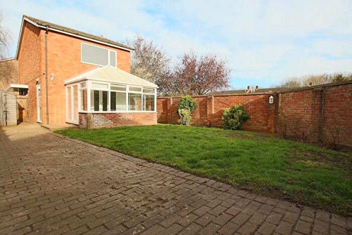 2 Bedroom Semi-Detached House To Rent In Meadow Walk, Yaxley, Peterborough, PE7