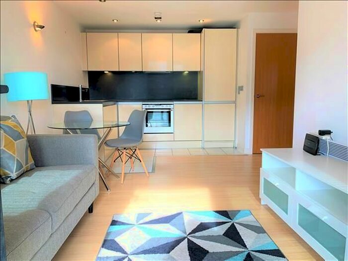 2 Bedroom Flat To Rent In Tempus Tower, Mirabel Street, M3