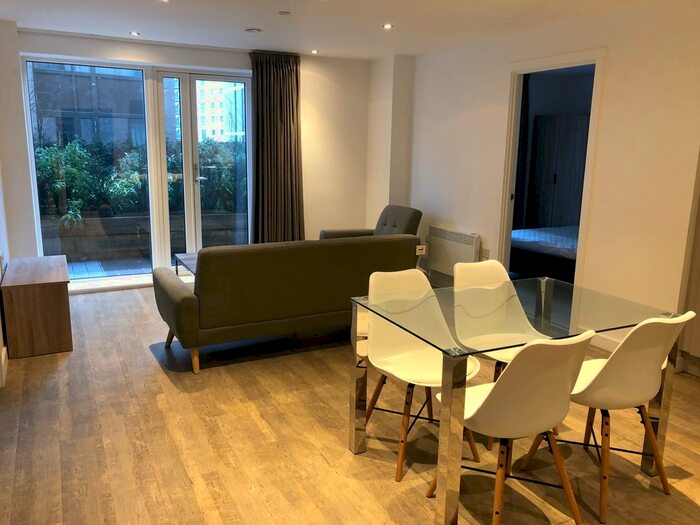 2 Bedroom Flat To Rent In The Priory Queensway, Birmingham, B4