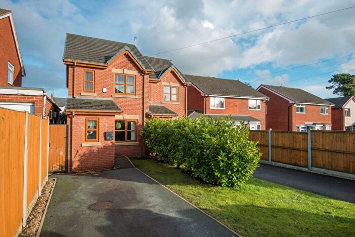 3 Bedroom Semi-Detached House For Sale In Tennyson Drive, Ormskirk, L39