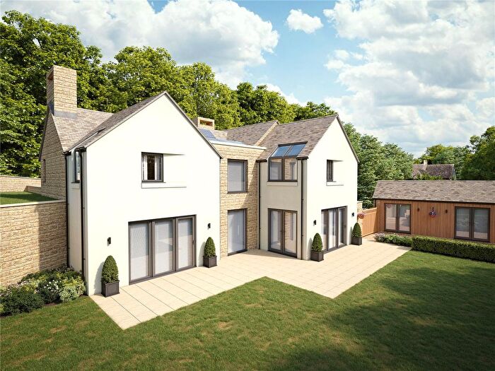 3 Bedroom Bungalow For Sale In Woodstock Lane, Avening, Tetbury, Gloucestershire, GL8
