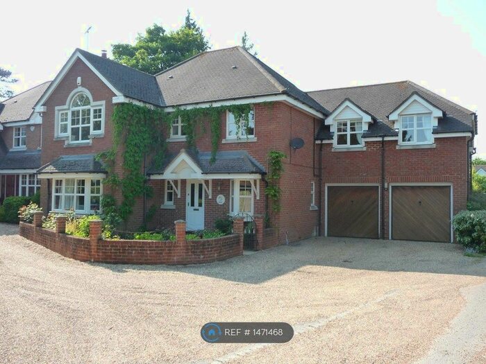5 Bedroom Detached House To Rent In Beech Grove, Tring, HP23