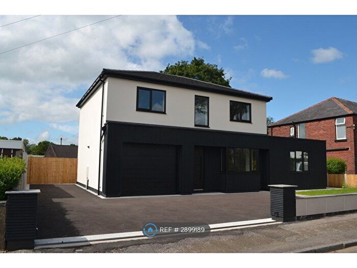 4 Bedroom Detached House To Rent In Beech Grove, Bury, BL8