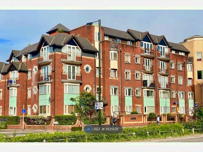 2 Bedroom Flat To Rent In Hartfield Road, London, SW19