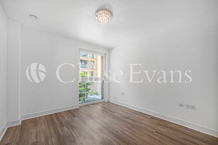 1 Bedroom Flat For Sale In Greenland Place, Pell Street, Surrey Quays, London, SE8