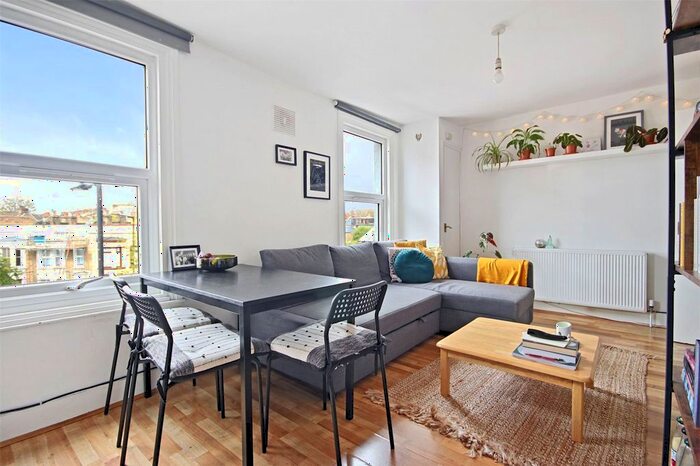 2 Bedroom Flat To Rent In Chatsworth Road, London, E5