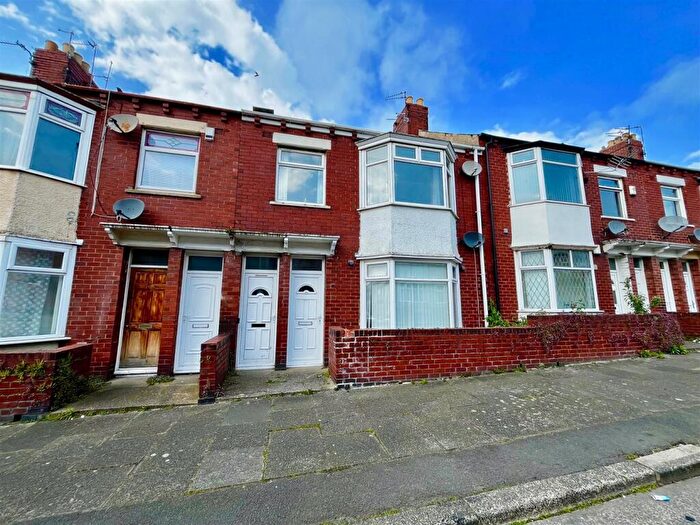 2 Bedroom Flat To Rent In Richmond Road, South Shields, NE34