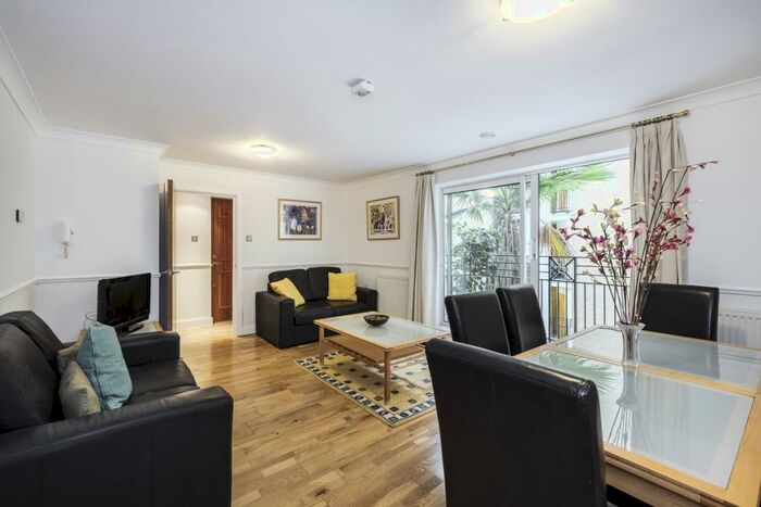 2 Bedroom Apartment To Rent In High Timber Street, EC4V