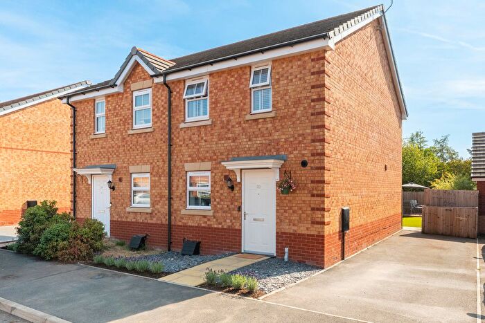 2 Bedroom Semi Detached House For Sale In Yew Tree Way, Warwick, CV35