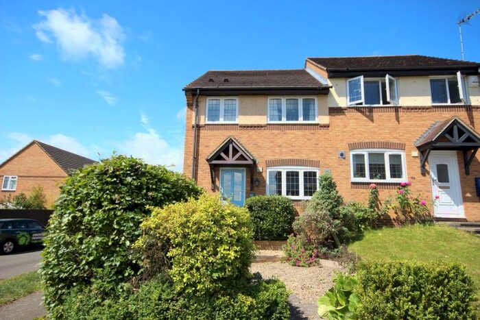 3 Bedroom Semi-Detached House To Rent In Wingate Drive, Ampthill, Bedfordshire, MK45