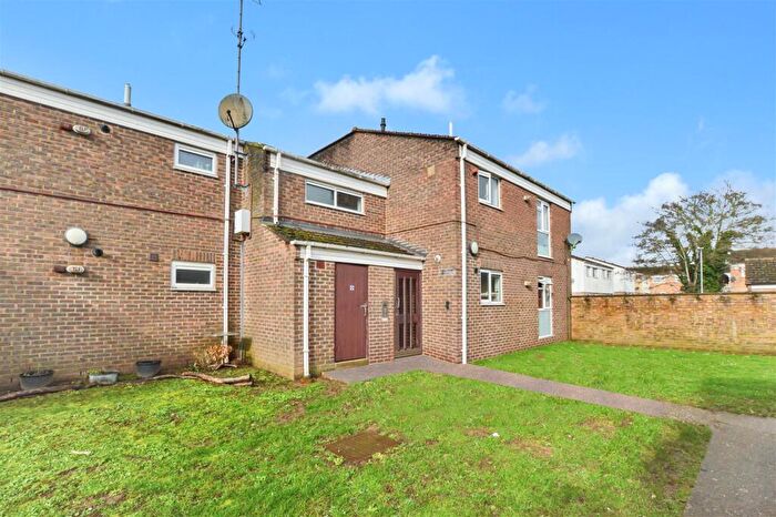 1 Bedroom Flat For Sale In Scafell Road, Slough, SL2