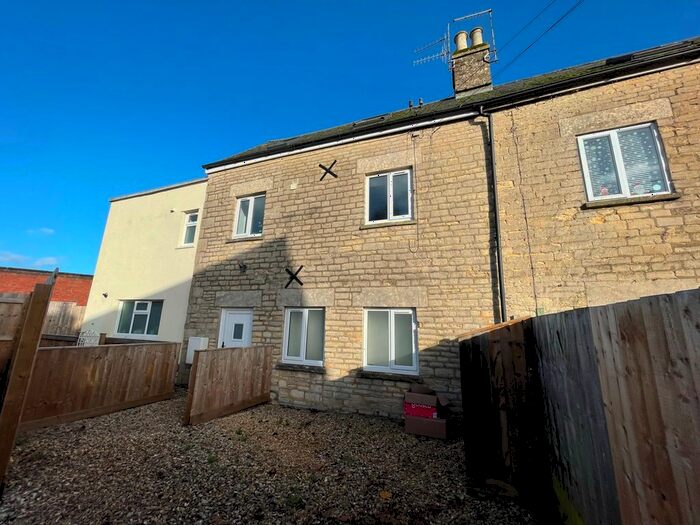 2 Bedroom Flat To Rent In City Bank Road, Cirencester, GL7