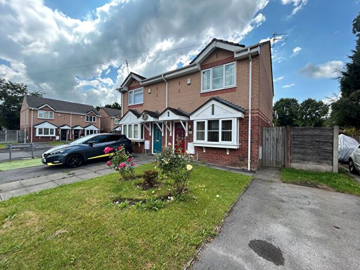 2 Bedroom Semi-Detached House To Rent In Peterswood Close, Manchester, M22