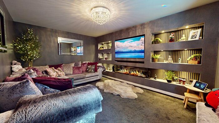 4 Bedroom Detached House For Sale In King George Road, South Shields, NE34
