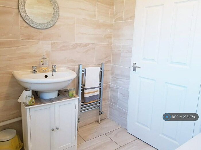 1 Bedroom Semi-Detached House To Rent In Orchard Park, Cardiff, CF3