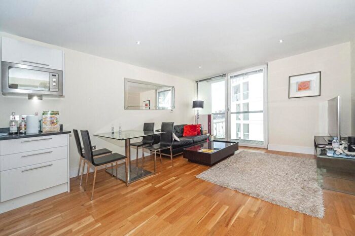 1 Bedroom Flat To Rent In Millharbour, Millwall, E14