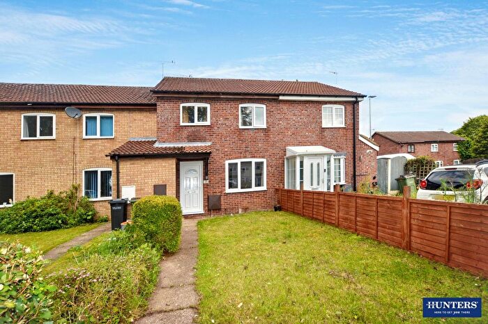 3 Bedroom Terraced House For Sale In Park Road, Wigston, LE18